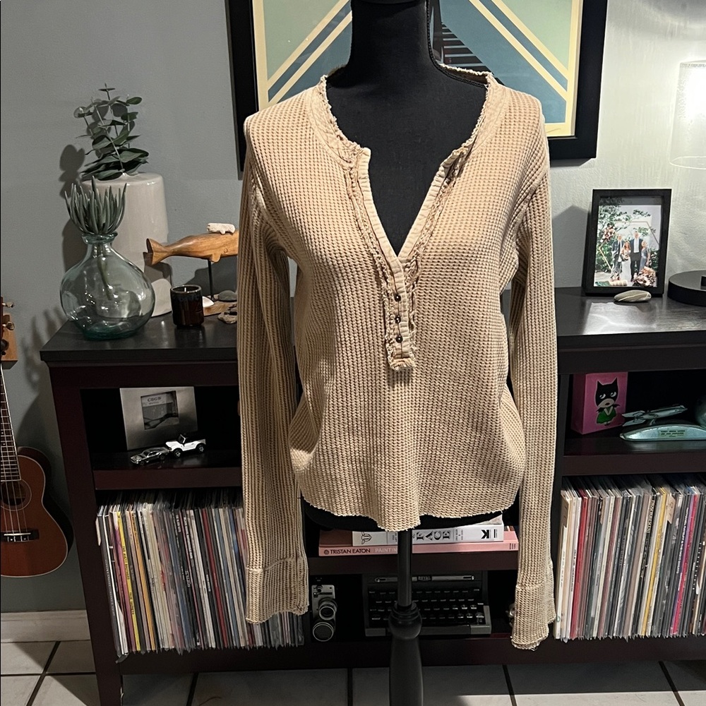 Free People deep V-neck, thermal top,  size large, excellent condition
